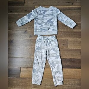 Joe Fresh Boys Camo Outfit Grey 4T Sweater & Pants Set